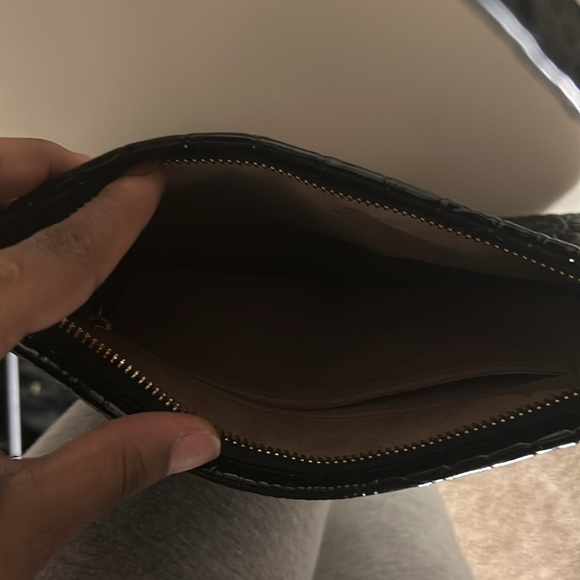 Purse - Picture 3 of 3